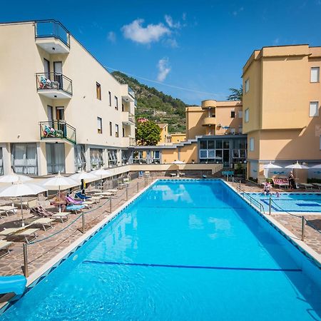 Casa Vacanza San Pietro مايوري المظهر الخارجي الصورة