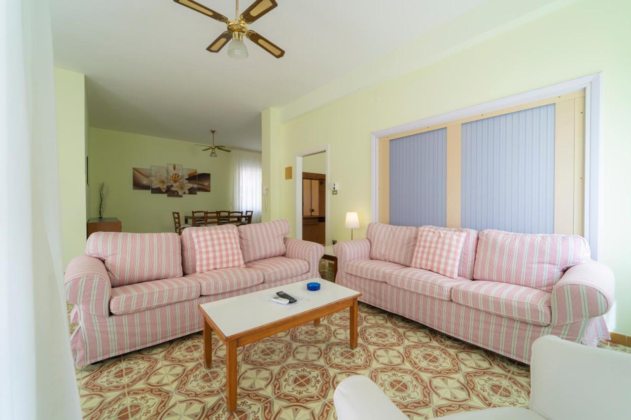 Casa Vacanza San Pietro مايوري المظهر الخارجي الصورة